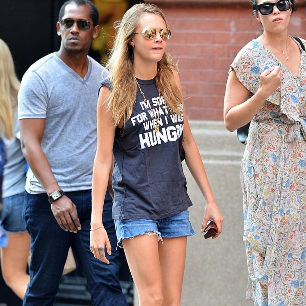 JAC VANEK *RARE* Muscle Tee 🖤🍔